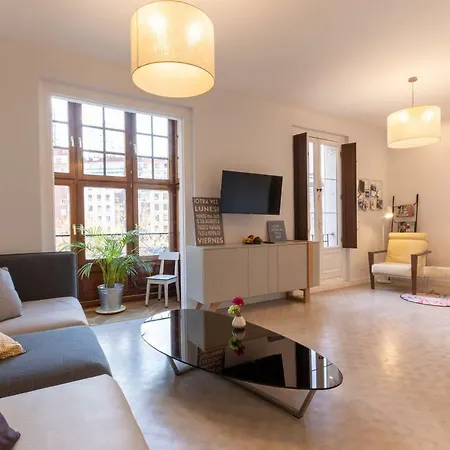 Apartment Acogedor, De Diseno Moderno En Zona Antigua