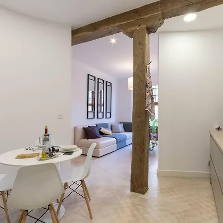 Acogedor, De Diseno Moderno En Zona Antigua * Bilbao