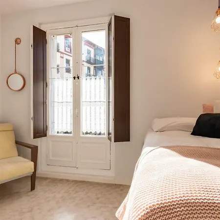 Lägenhet Acogedor, De Diseno Moderno En Zona Antigua