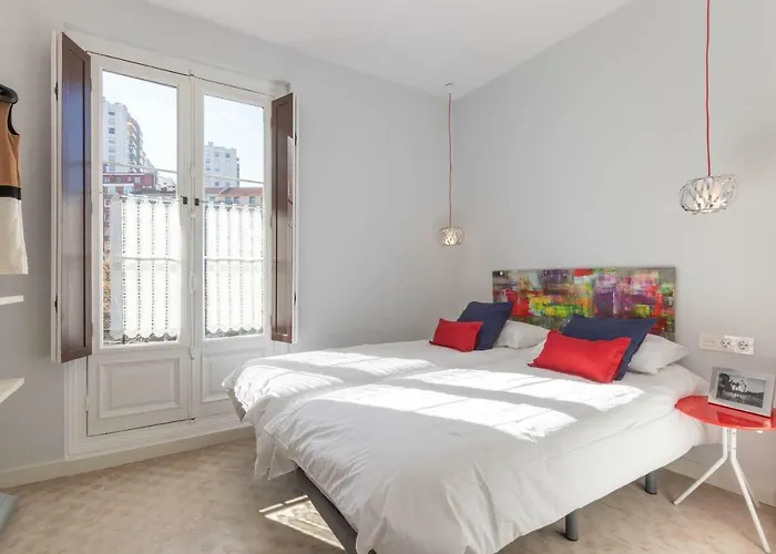 Acogedor, De Diseno Moderno En Zona Antigua Μπιλμπάο