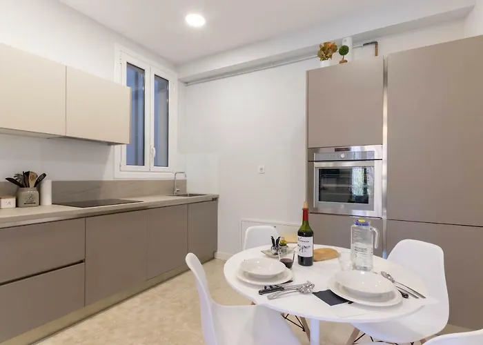 Acogedor, De Diseno Moderno En Zona Antigua Διαμέρισμα