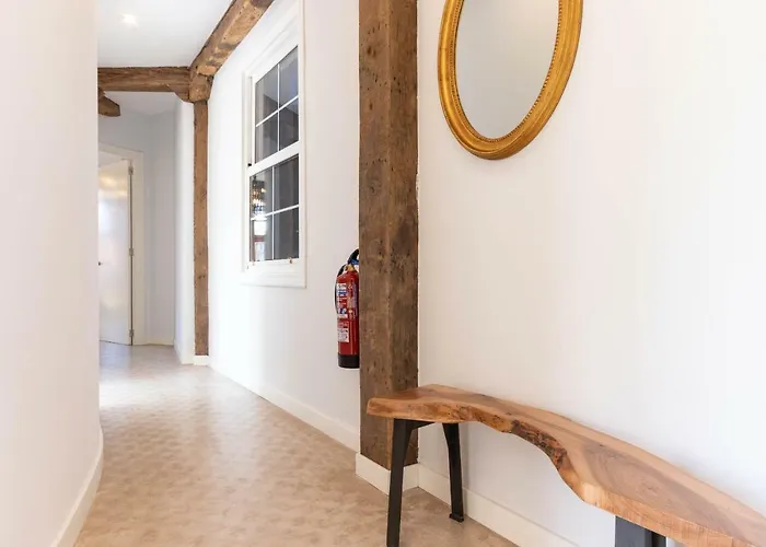 Acogedor, De Diseno Moderno En Zona Antigua Μπιλμπάο
