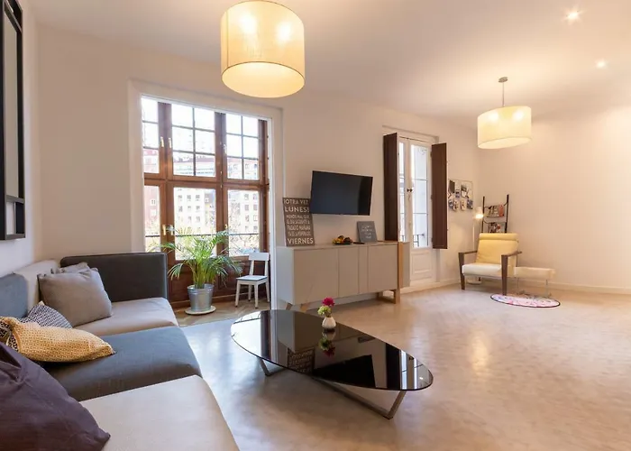 Apartamento Acogedor, De Diseno Moderno En Zona Antigua